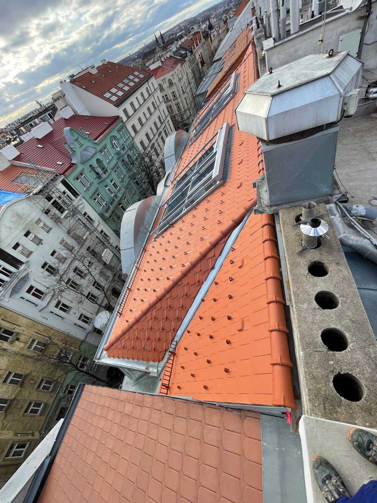 Červená tašková střecha